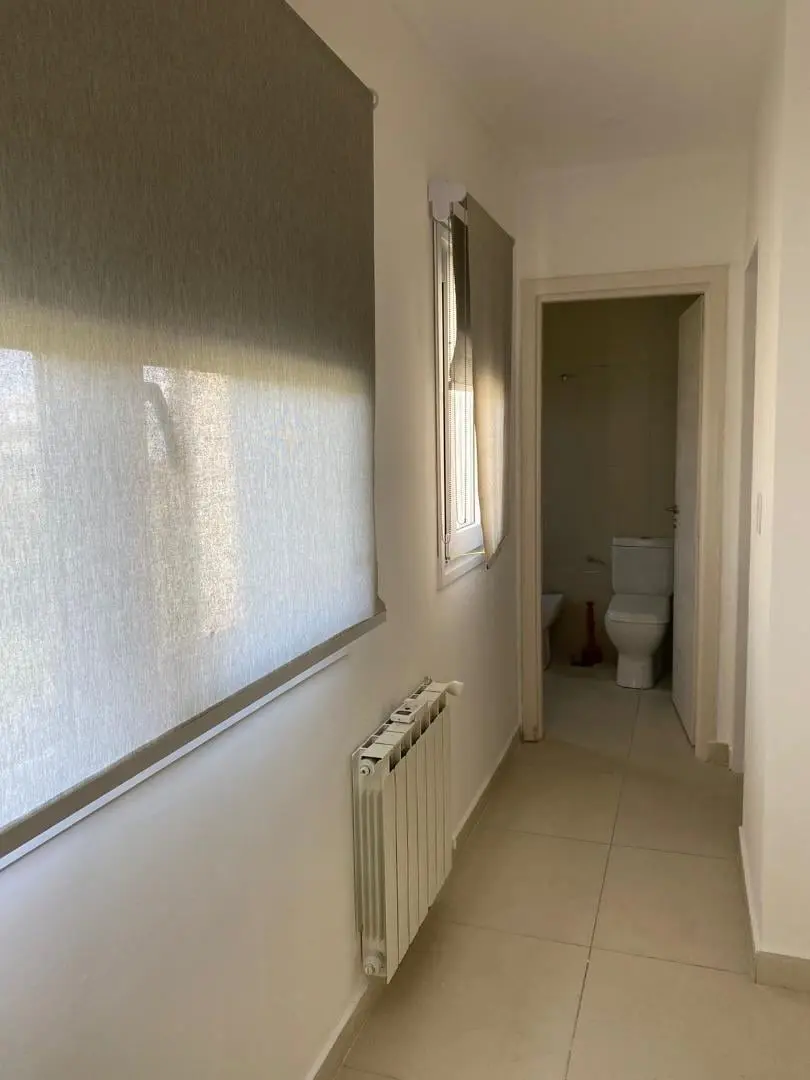 ALQUILER CASA DUPLEX-( SIN MUEBLES) LAGOON, PILAR 1