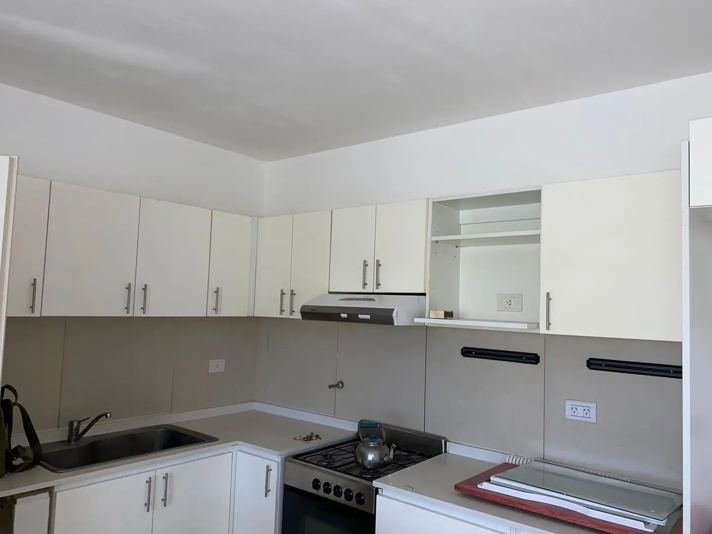 ALQUILER CASA DUPLEX-( SIN MUEBLES) LAGOON, PILAR 4