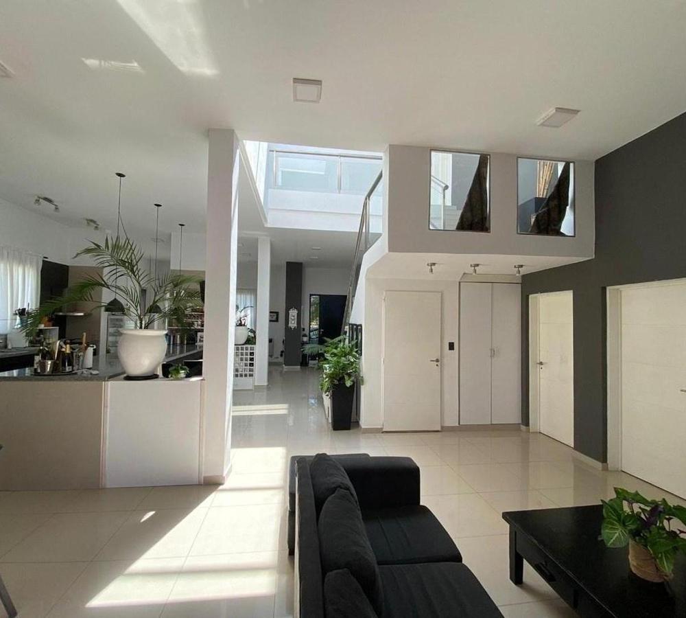 Foto de Casa en Venta en Altos de Campo Grande, Pilar, G.B.A. Zona, imagen 4