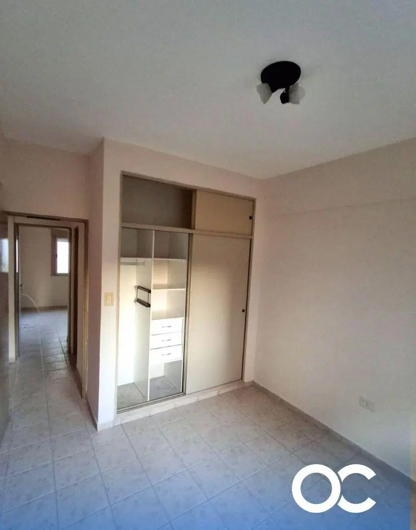 Depto 2 Dorm. al Frente con Balcón y Cochera en Camba Cuá 2
