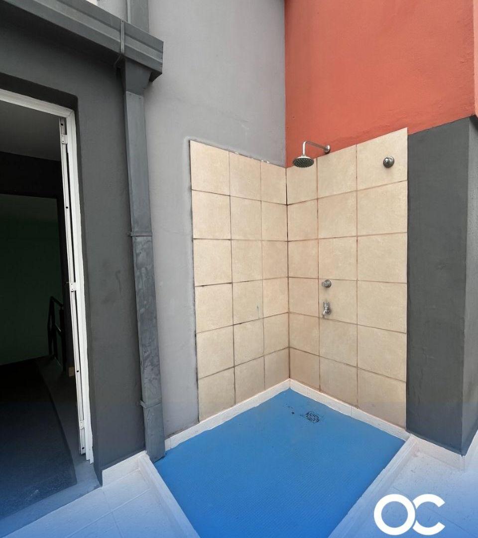 Foto de Depto de 2 dormitorios y 2 baños con pileta - Frente a Camba Cuá, imagen 2