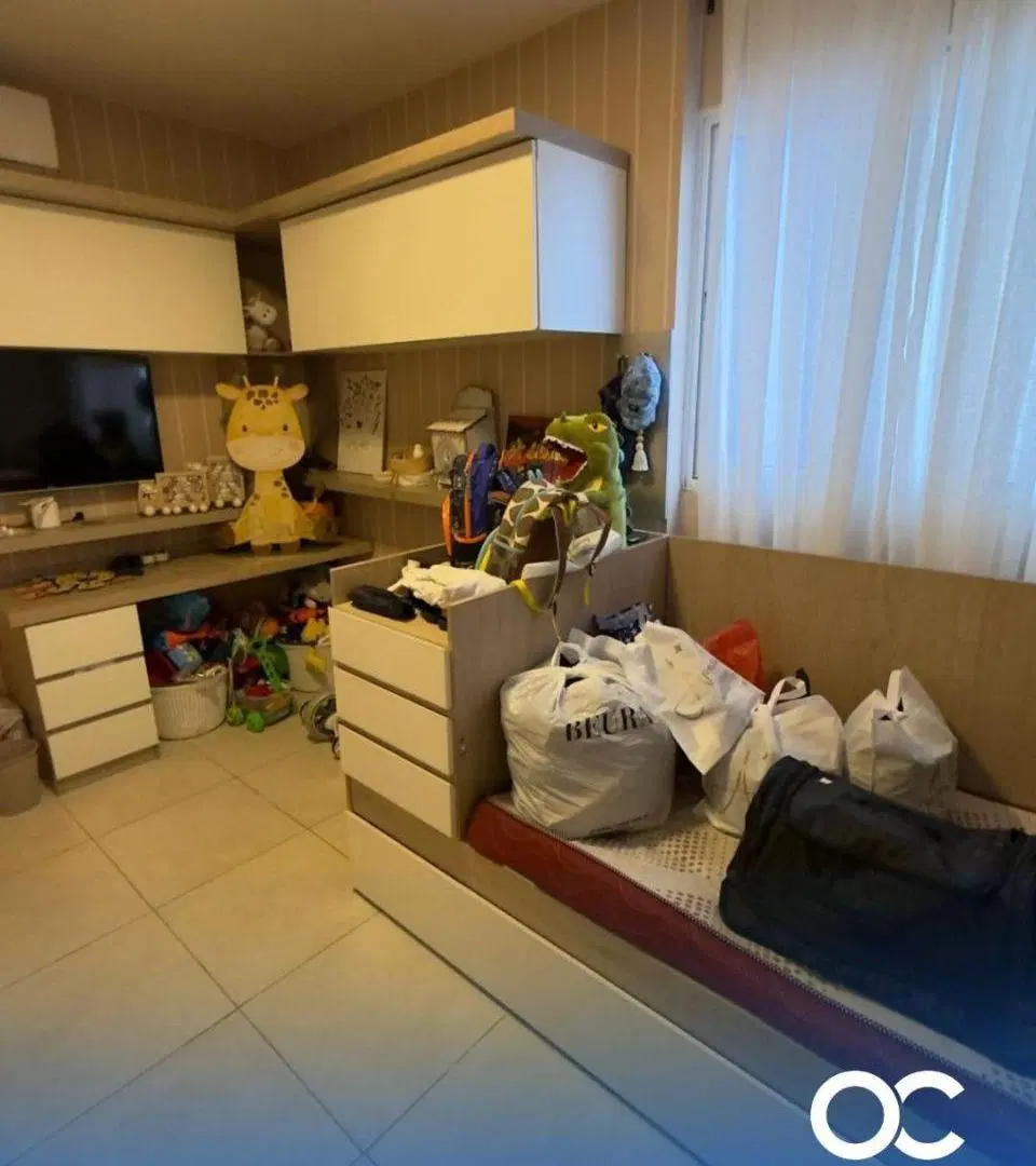 Depto de 2 dormitorios y 2 baños con balcón al frente - B° Centro 3