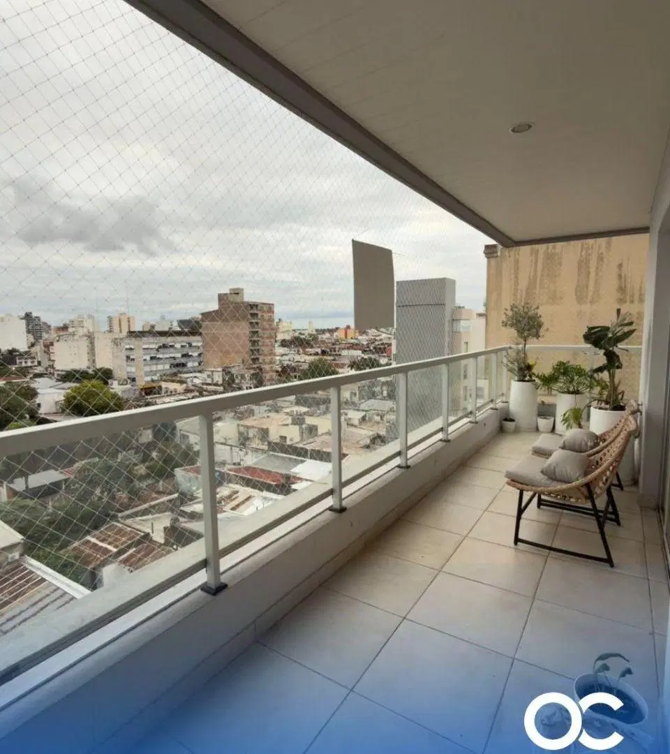 Depto de 2 dormitorios y 2 baños con balcón al frente - B° Centro 4