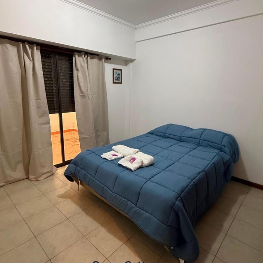 Foto de Departamento de 2 dormitorios y 2 baños con balcón y patio, imagen 2