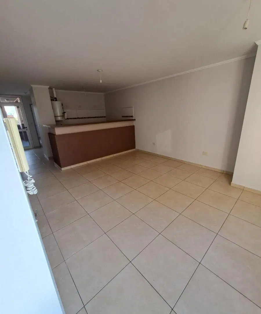 Departamento de 40 m² con 1 dormitorio en alquiler en Alberdi 4