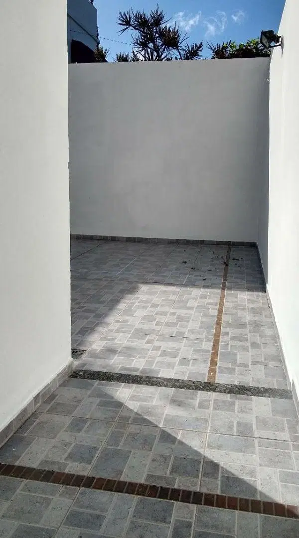ALQUILO LINDO TRIPLEX A 2 CUADRAS DE AVENIDA RIVADAVIA 2