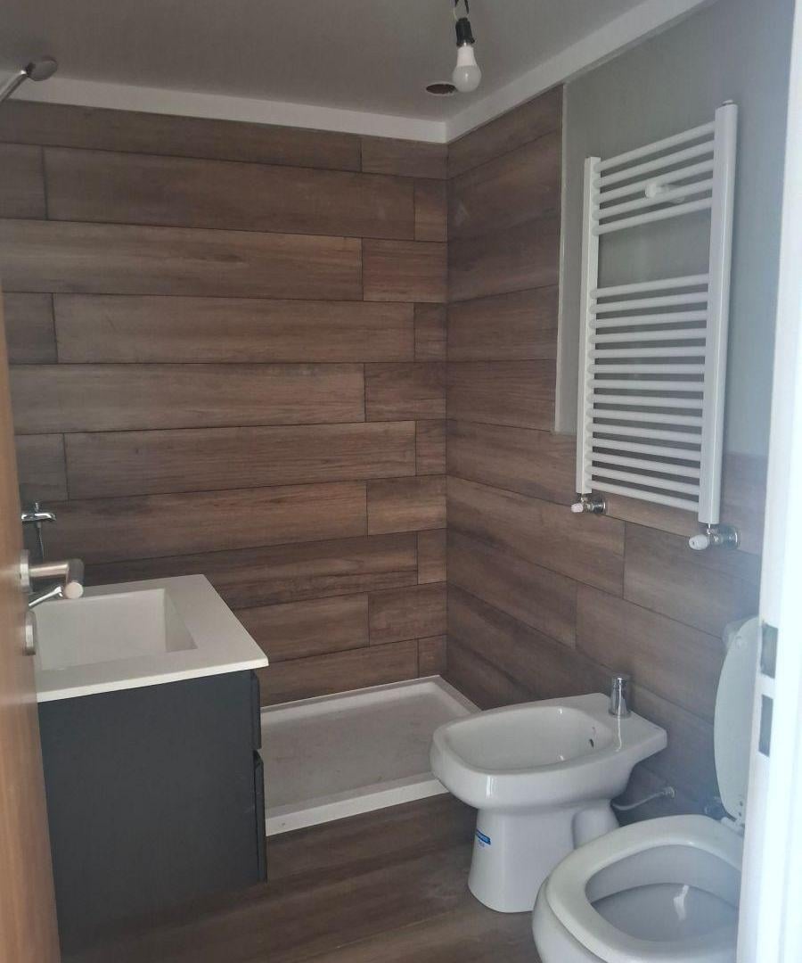 Foto de HERMOSO DEPARTAMENTO 2 AMBIENTES A ESTRENAR, CON BAULERA Y COCHERA, imagen 4