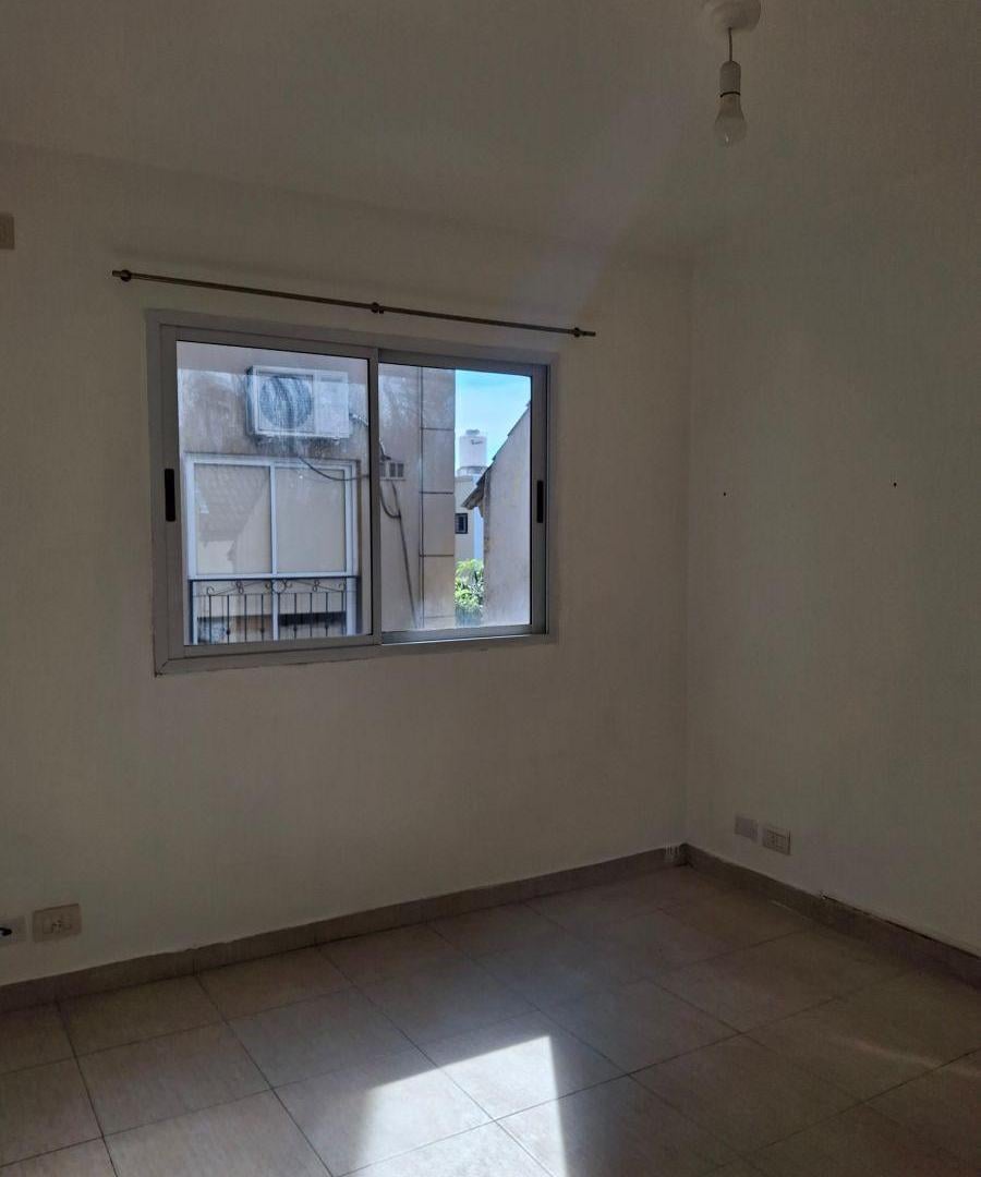 Foto de ALQUILO MUY LINDO DEPARTAMENTO 2 AMBIENTES (1 CUADRA DE LA PLAZA ALSINA), imagen 2