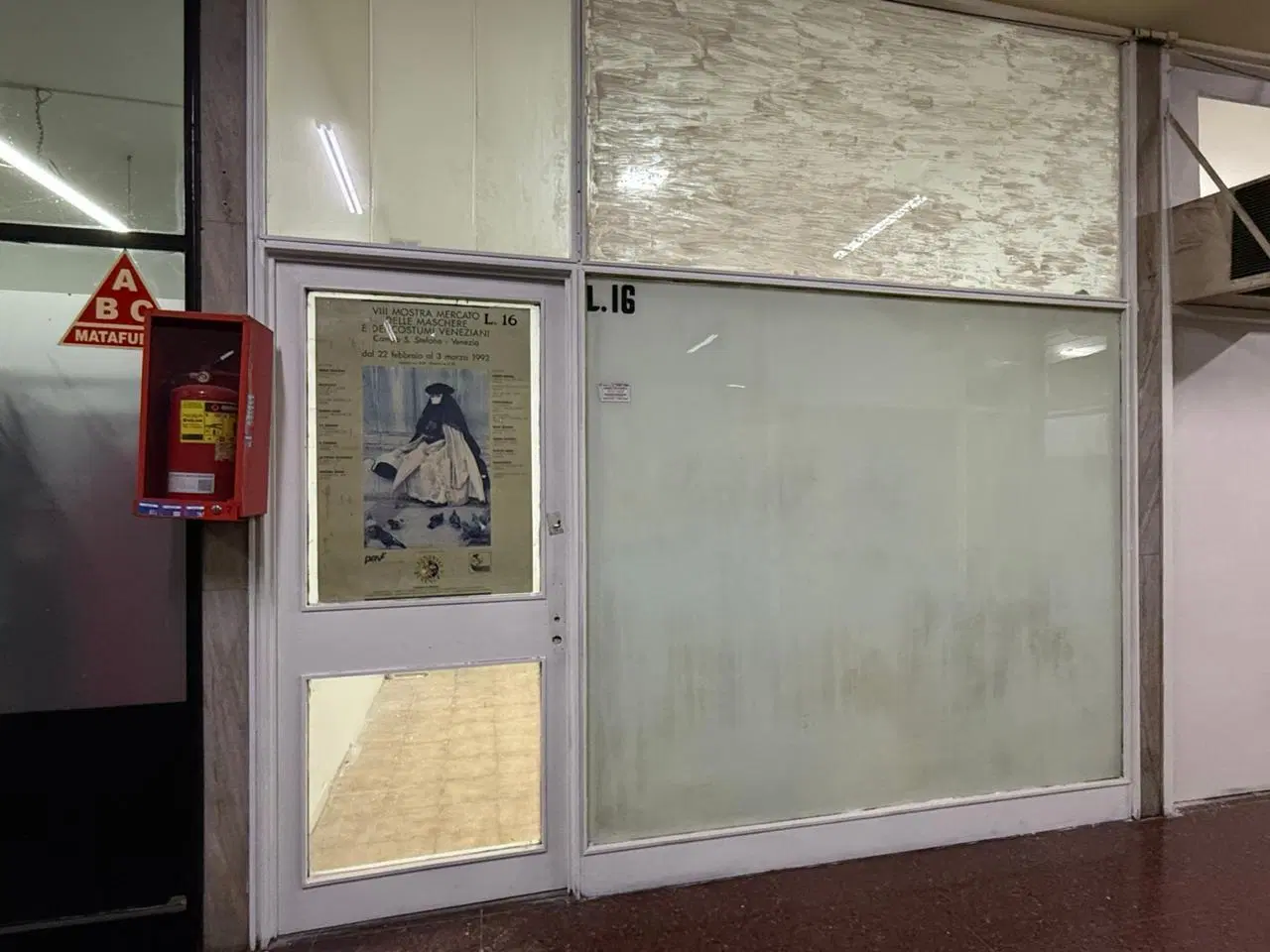 ALQUILER LOCAL EN GALERIA EN RECOLETA 3
