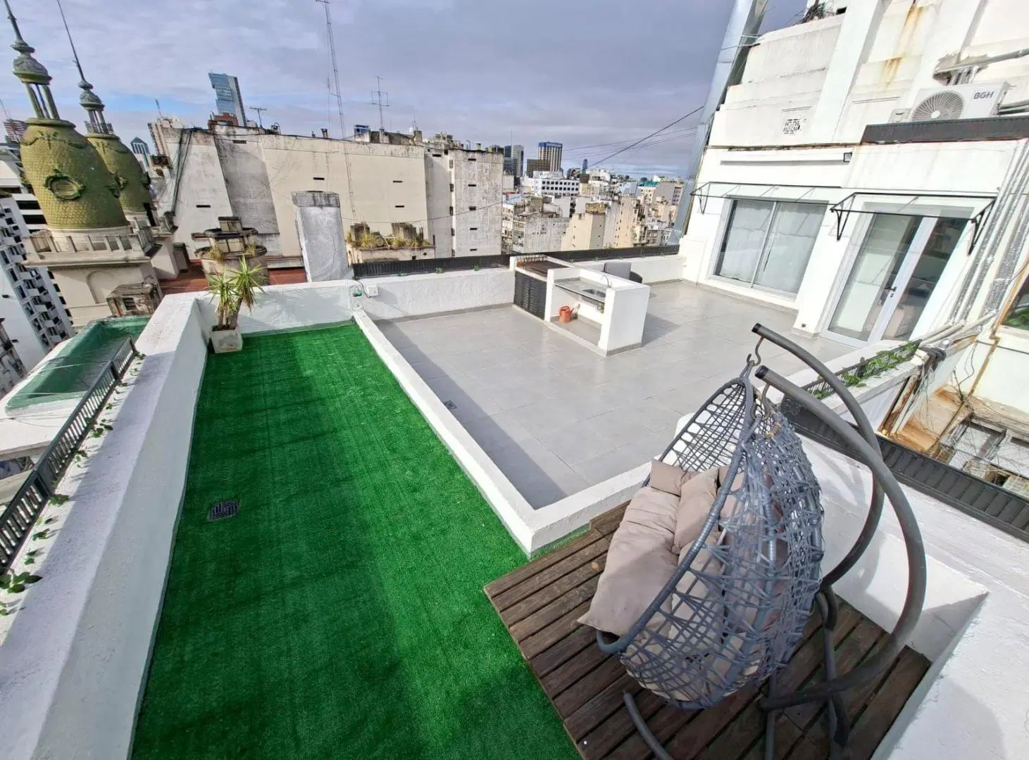 VENTA DEPARTAMENTO 3 AMBIENTES TERRAZA MICROCENTRO 5