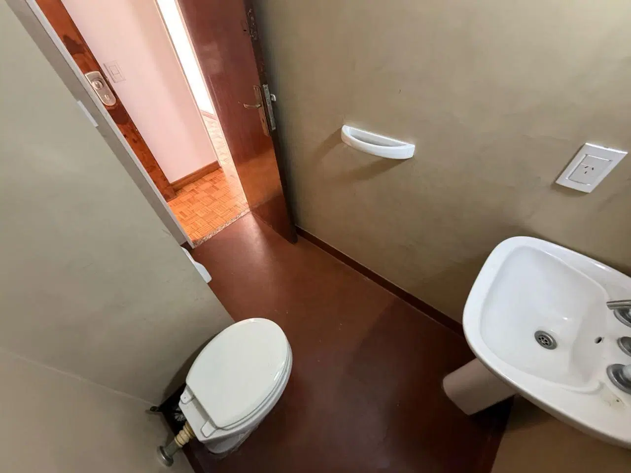 VENTA DEPARTAMENTO 3 AMBIENTES BALCON Y COCHERA RETIRO FINANCIACION 3