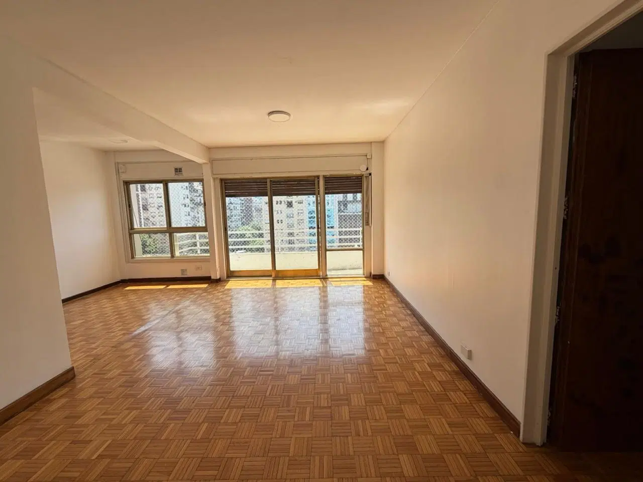 VENTA DEPARTAMENTO 3 AMBIENTES BALCON Y COCHERA RETIRO FINANCIACION 2
