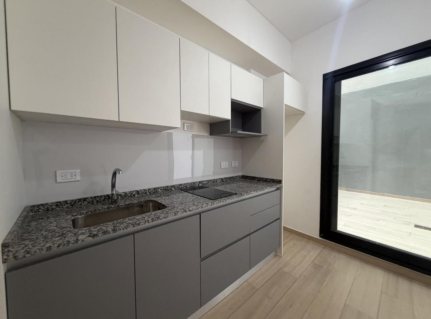 Foto de VENTA MONOAMBIENTE CON PATIO RECOLETA A ESTRENAR, imagen 3