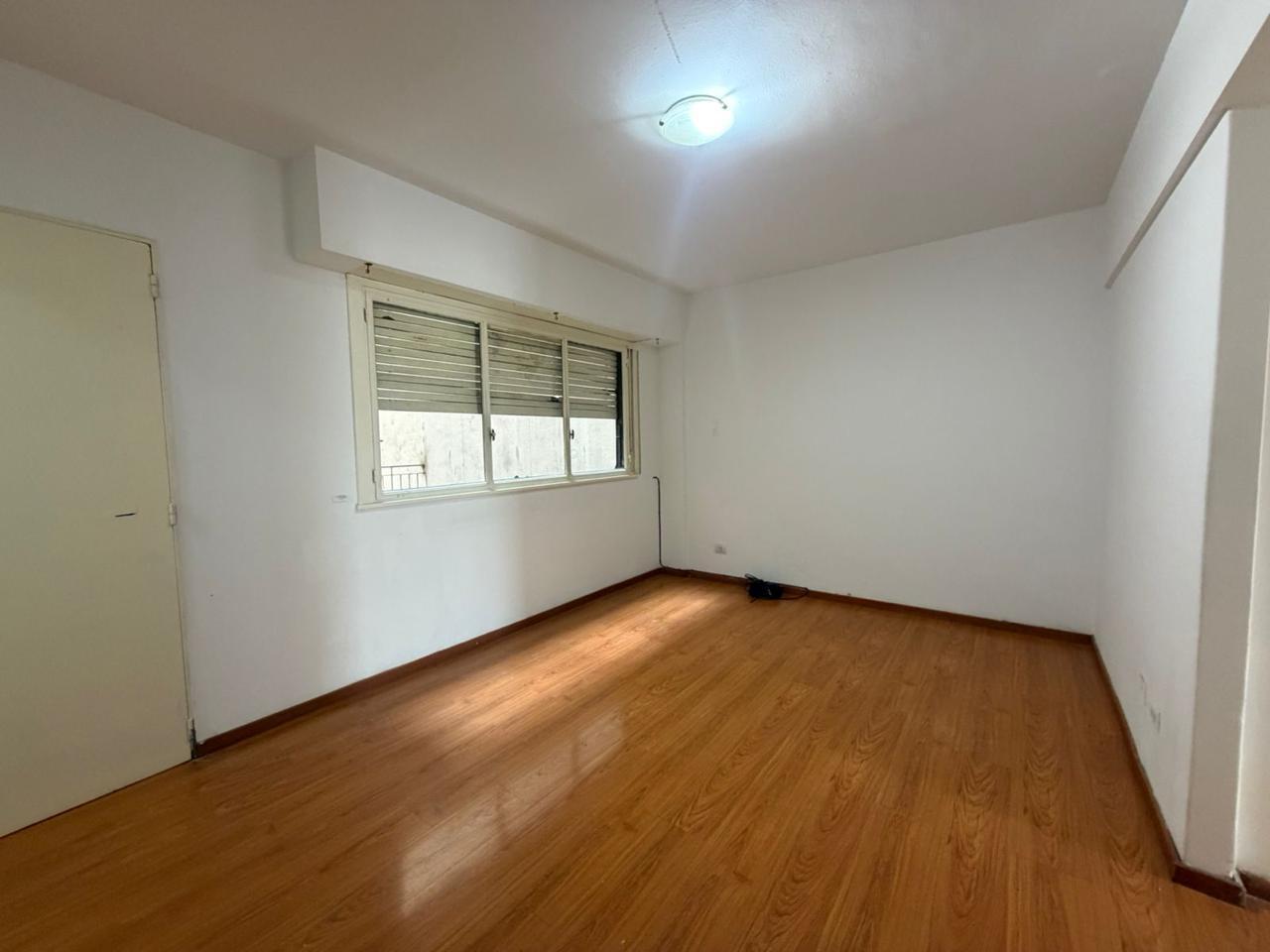 Foto de ALQUILER DEPARTAMENTO 3 AMBIENTES CON BALCON Y TERRAZA SAN NICOLAS, imagen 1