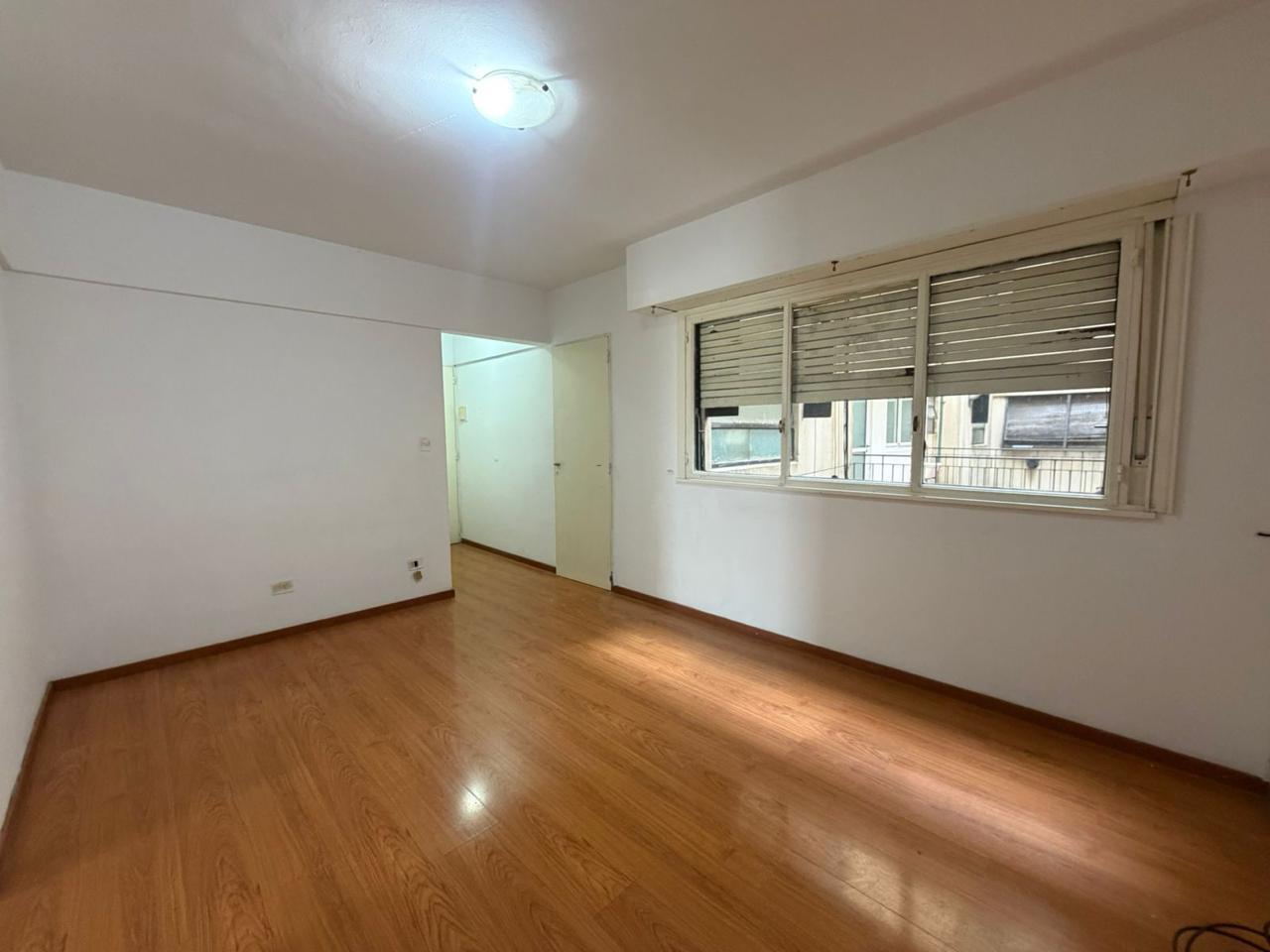Foto de ALQUILER DEPARTAMENTO 3 AMBIENTES CON BALCON Y TERRAZA SAN NICOLAS, imagen 2