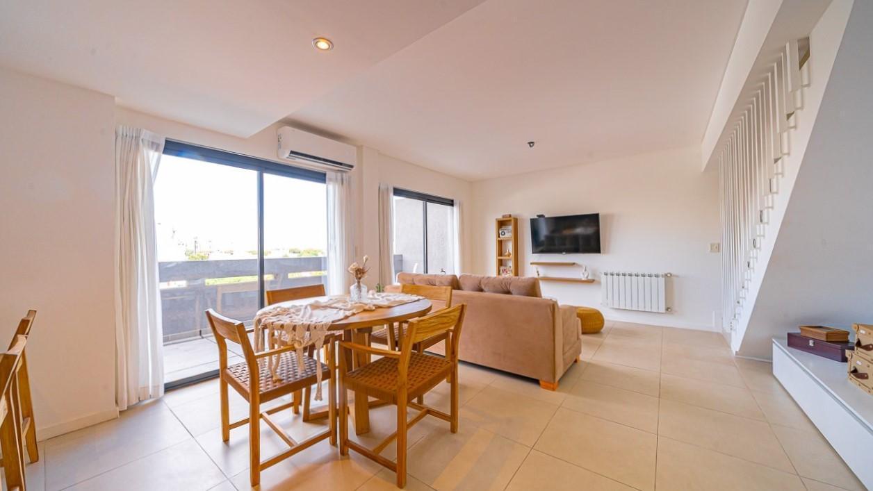 Foto de VENTA DEPARTAMENTO TIPO DUPLEX CATEGORÍA PREMIUM BALCÓN TERRAZA, imagen 1