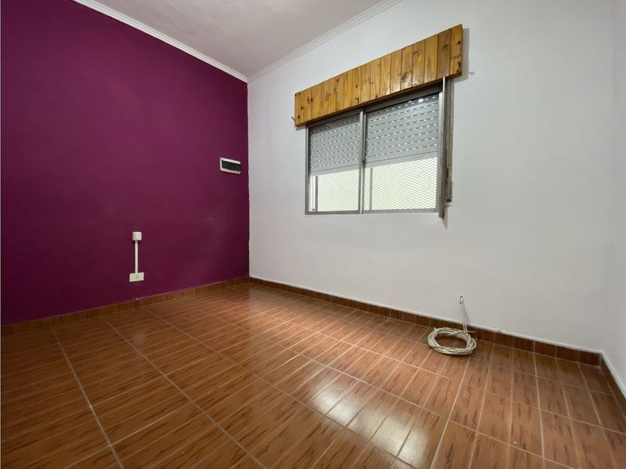 Foto de VENTA EN BLOQUE 2 DEPTOS Y UN LOCAL ISIDRO CASANOVA, imagen 5
