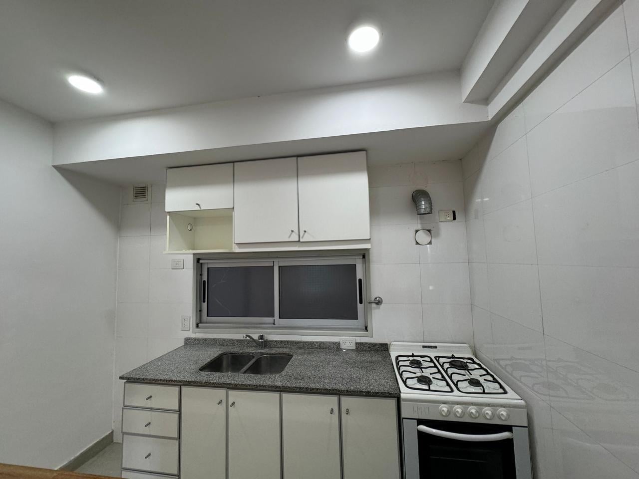 Foto de ALQUILER DEPARTAMENTO 3 AMBIENTES BALCON COCHERA EN NUÑEZ, imagen 3