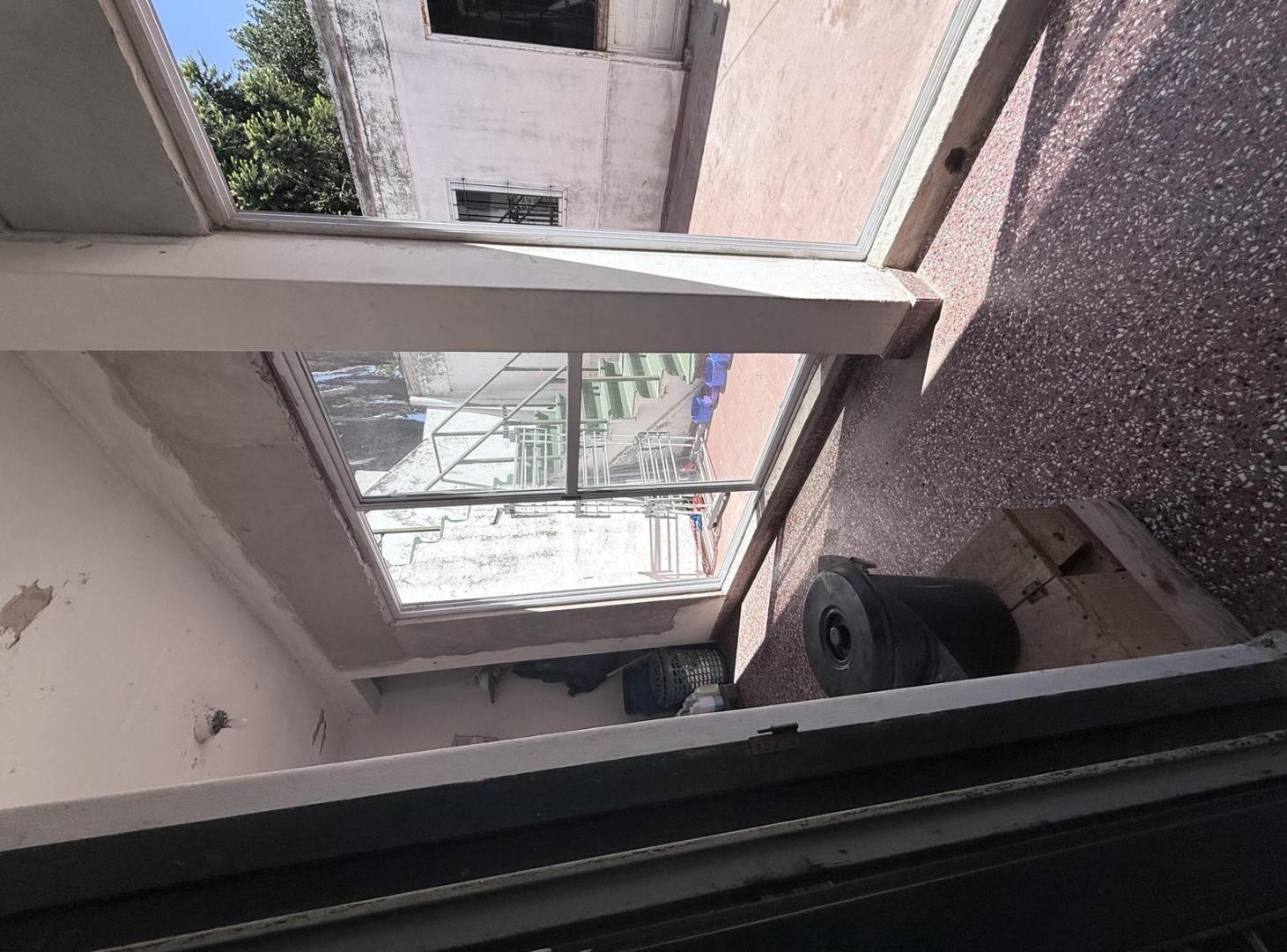 Foto de VENTA CASA A REFACCIONAR - MORENO - ACEPTA PERMUTA, imagen 1