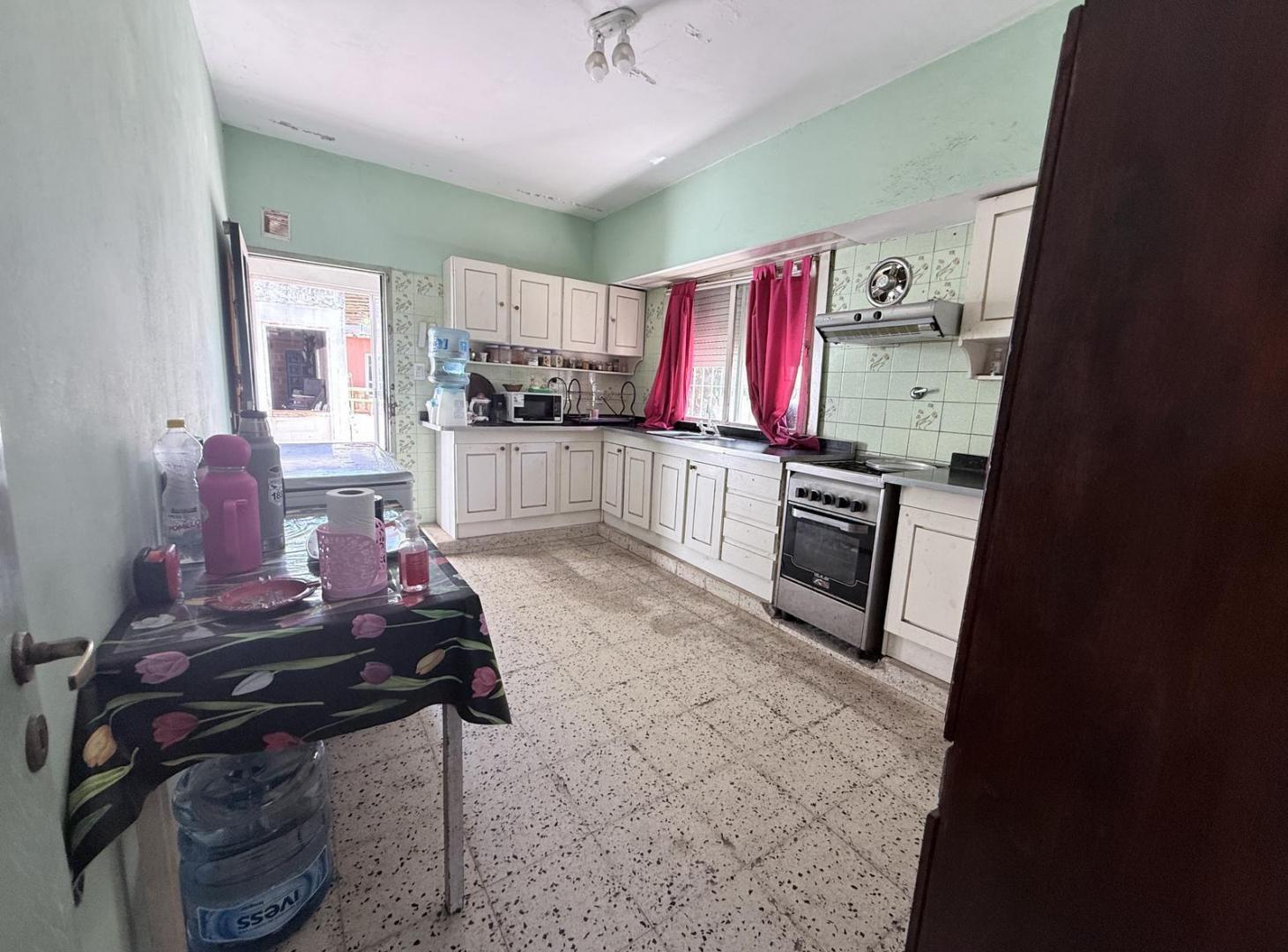 Foto de VENTA CASA A REFACCIONAR - MORENO - ACEPTA PERMUTA, imagen 2