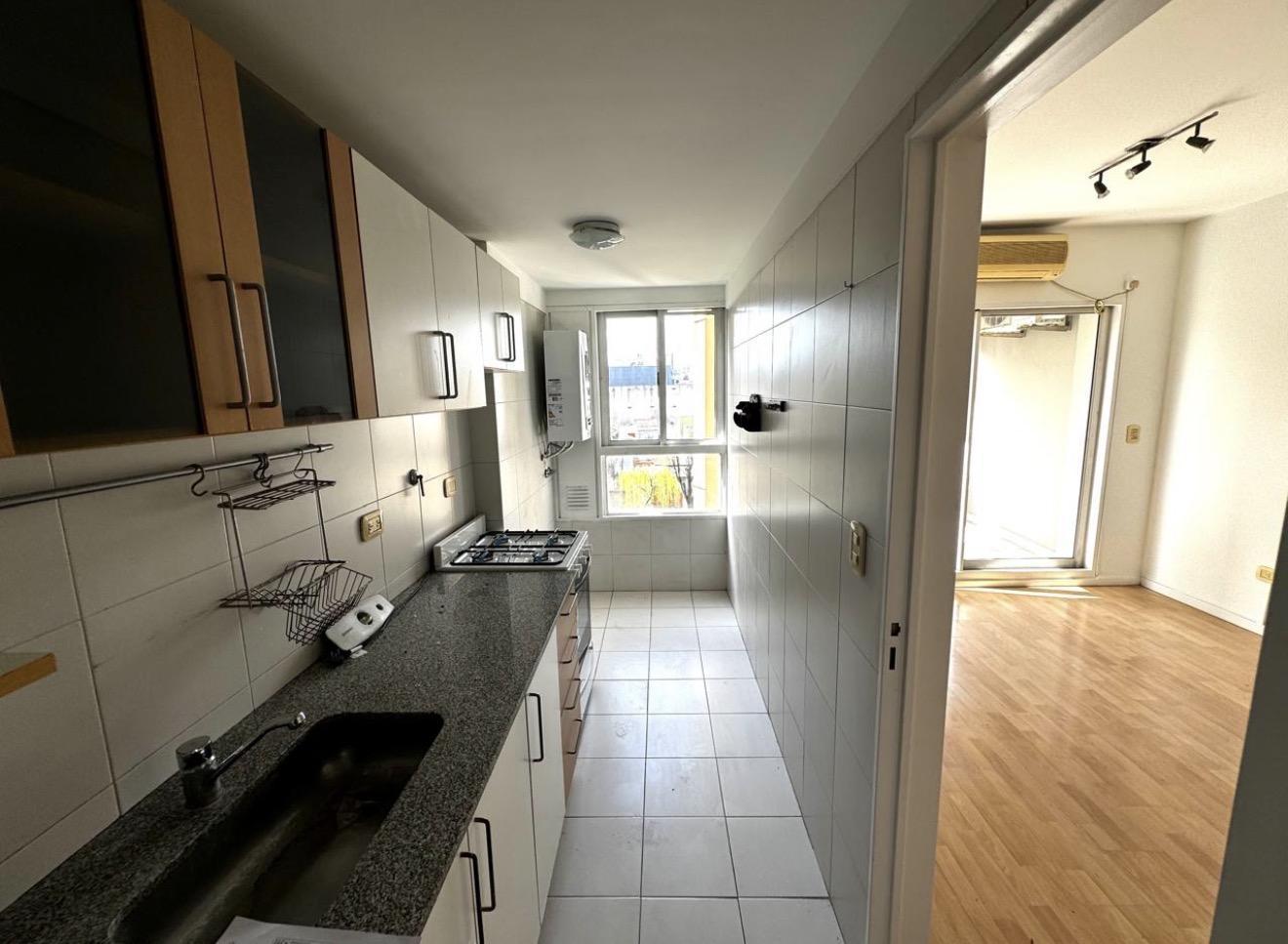 Foto de VENTA DEPARTAMENTO DOS AMBIENTES EN ALMAGRO, imagen 2