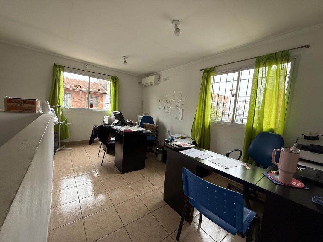 Foto de VENTA GALPON INDUSTRIAL EN VILLA MARTELLI VICENTE LOPEZ APTO CREDITO, imagen 4