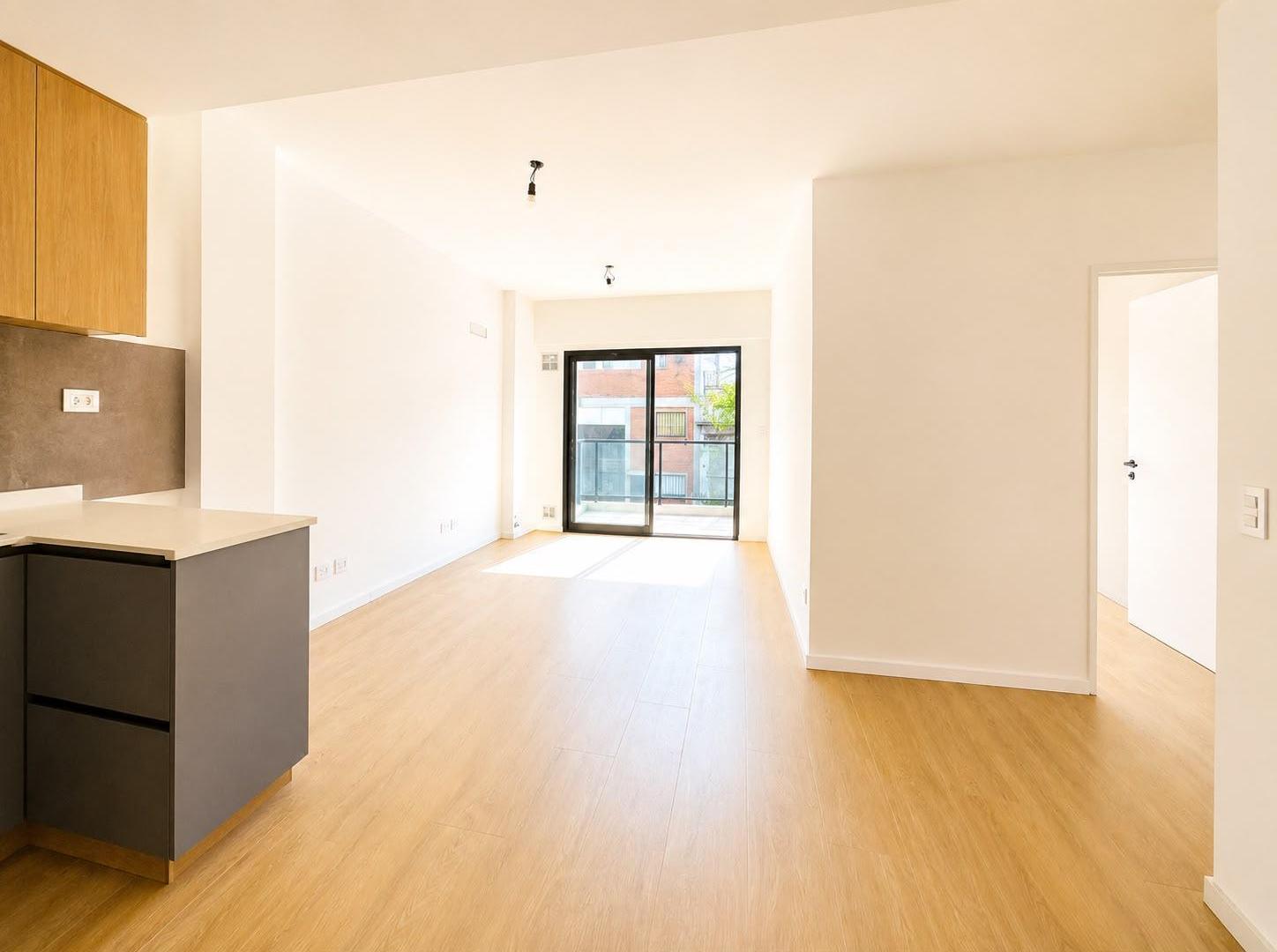Foto de VENTA DEPARTAMENTO 3 AMBIENTES CON BALCON Y COCHERA EN VILLA URQUIZA, imagen 3