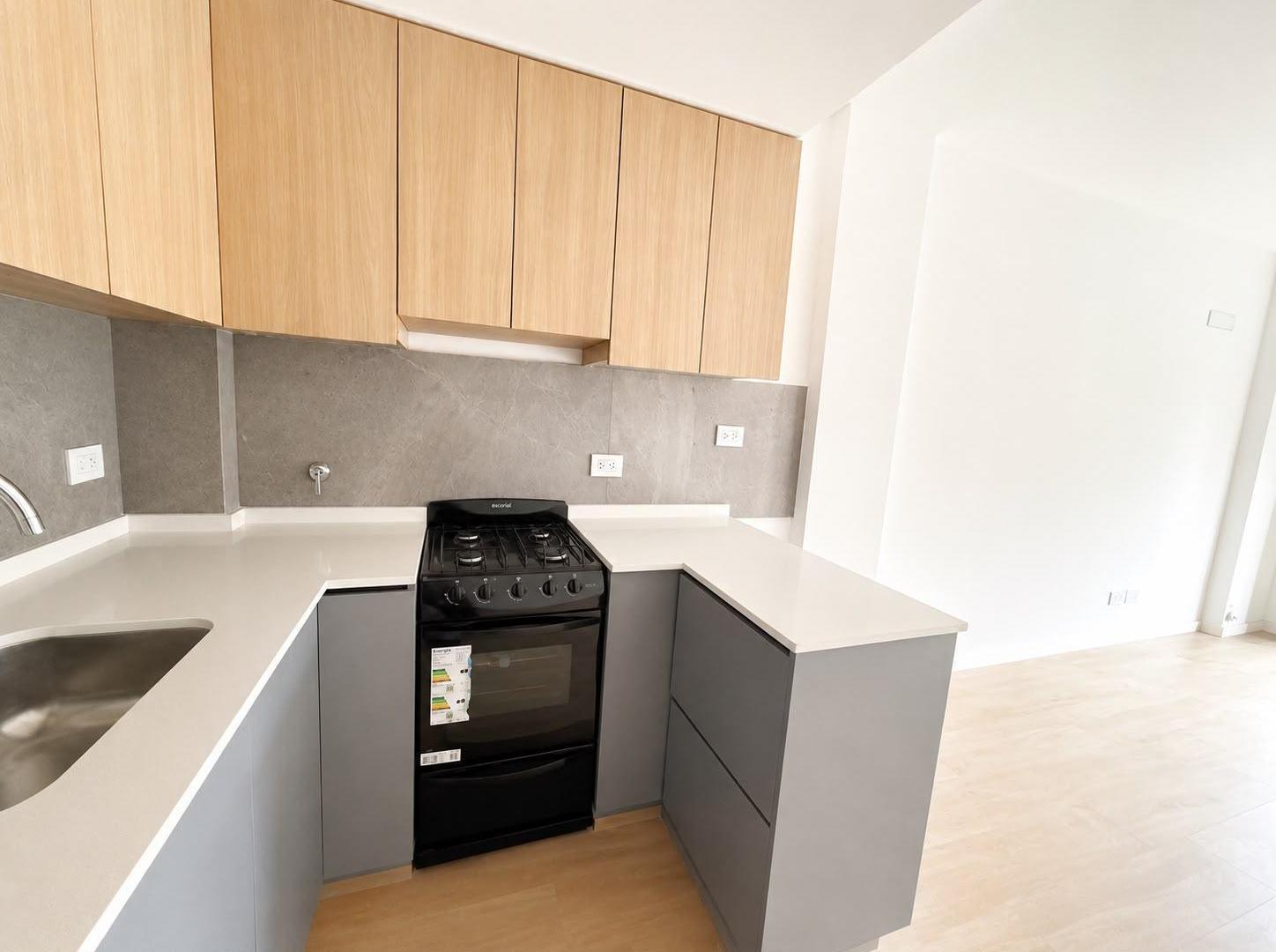Foto de VENTA DEPARTAMENTO 3 AMBIENTES CON BALCON Y COCHERA EN VILLA URQUIZA, imagen 4