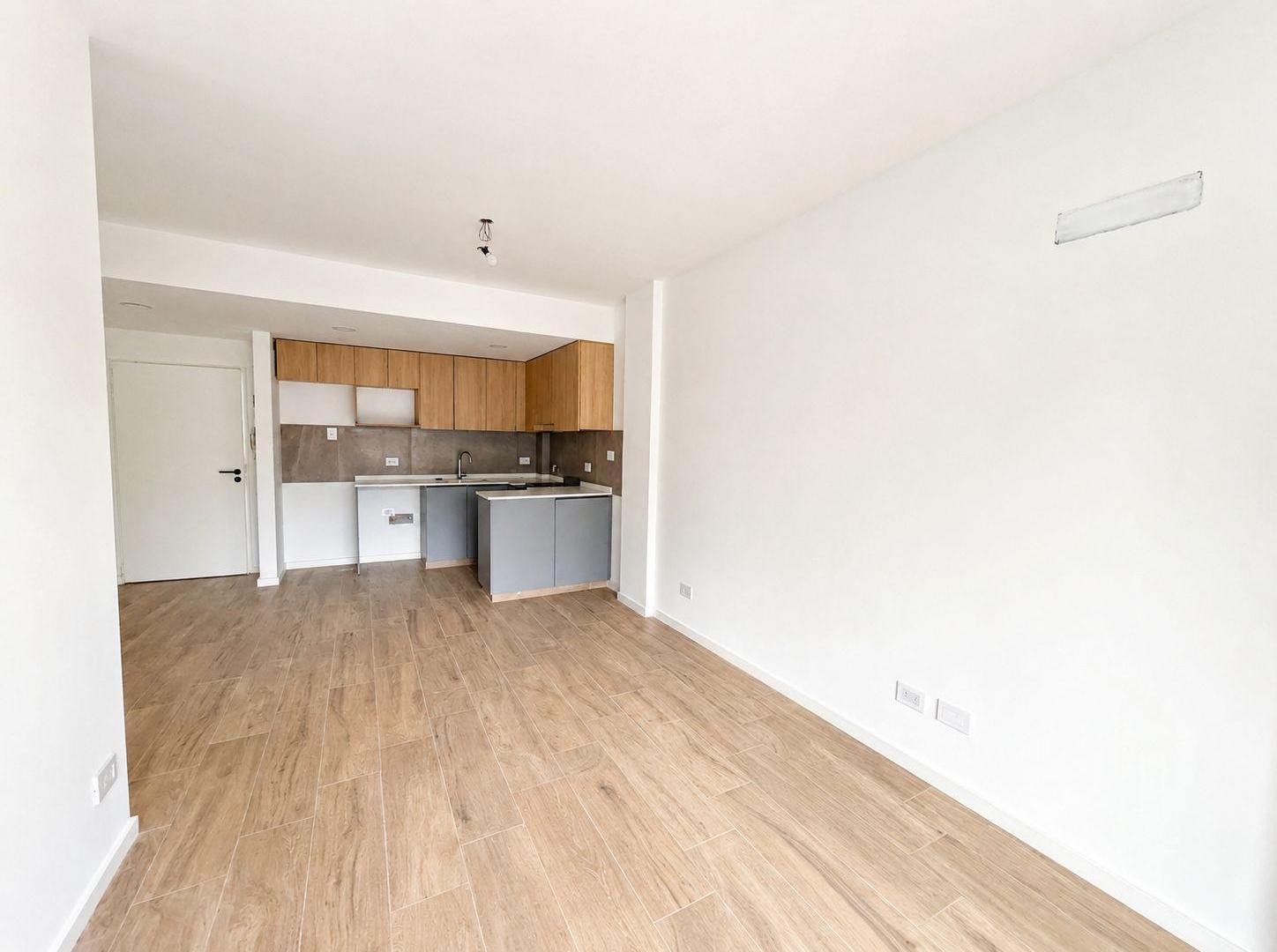 Foto de VENTA DEPARTAMENTO 3 AMBIENTES CON BALCON Y COCHERA EN VILLA URQUIZA, imagen 5