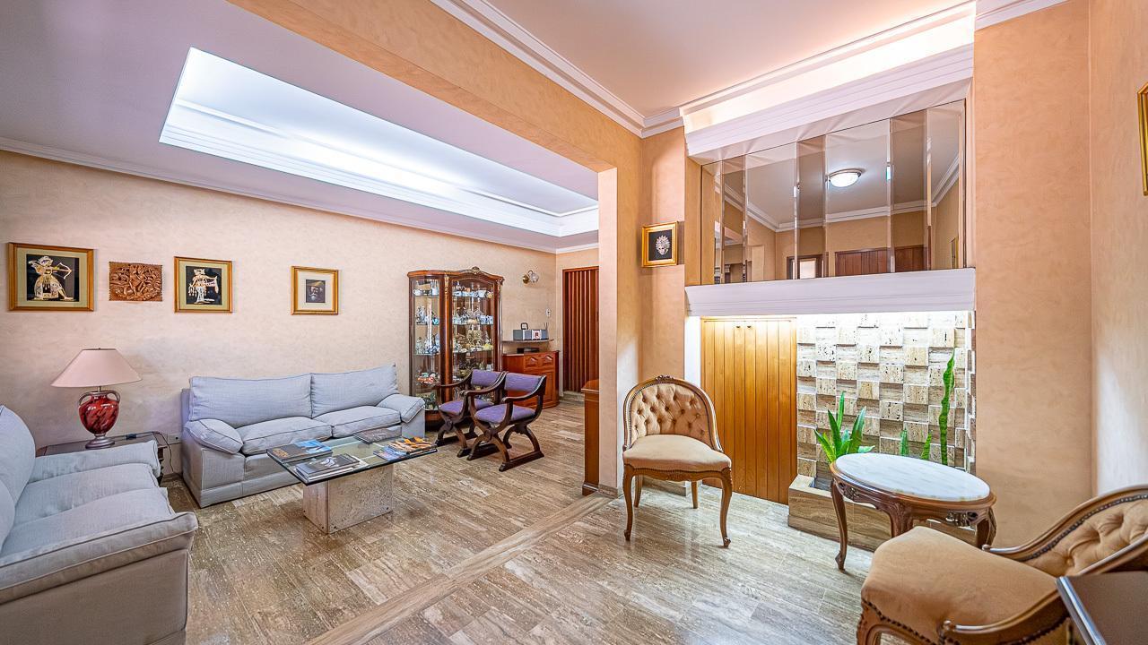 Foto de VENTA CASA 6 AMBIENTES EN RAMOS MEJIA APTO CREDITO, imagen 3