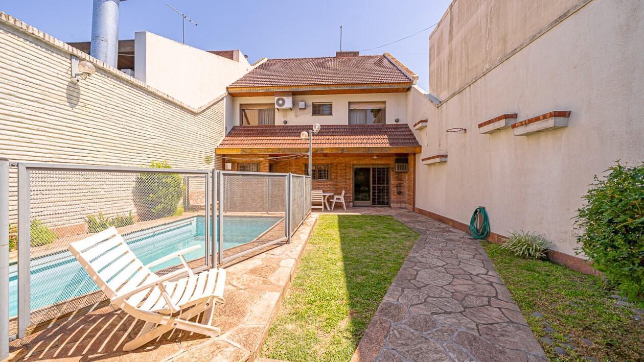 Foto de VENTA CASA 6 AMBIENTES EN RAMOS MEJIA APTO CREDITO, imagen 2