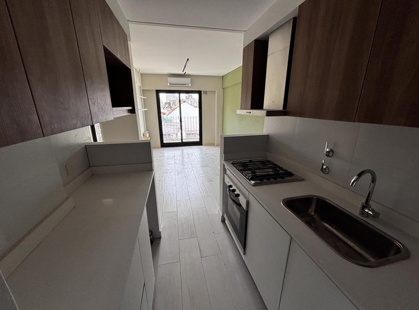 Foto de VENTA DEPARTAMENTO 2 AMBIENTES CON BALCON SAAVEDRA, imagen 4