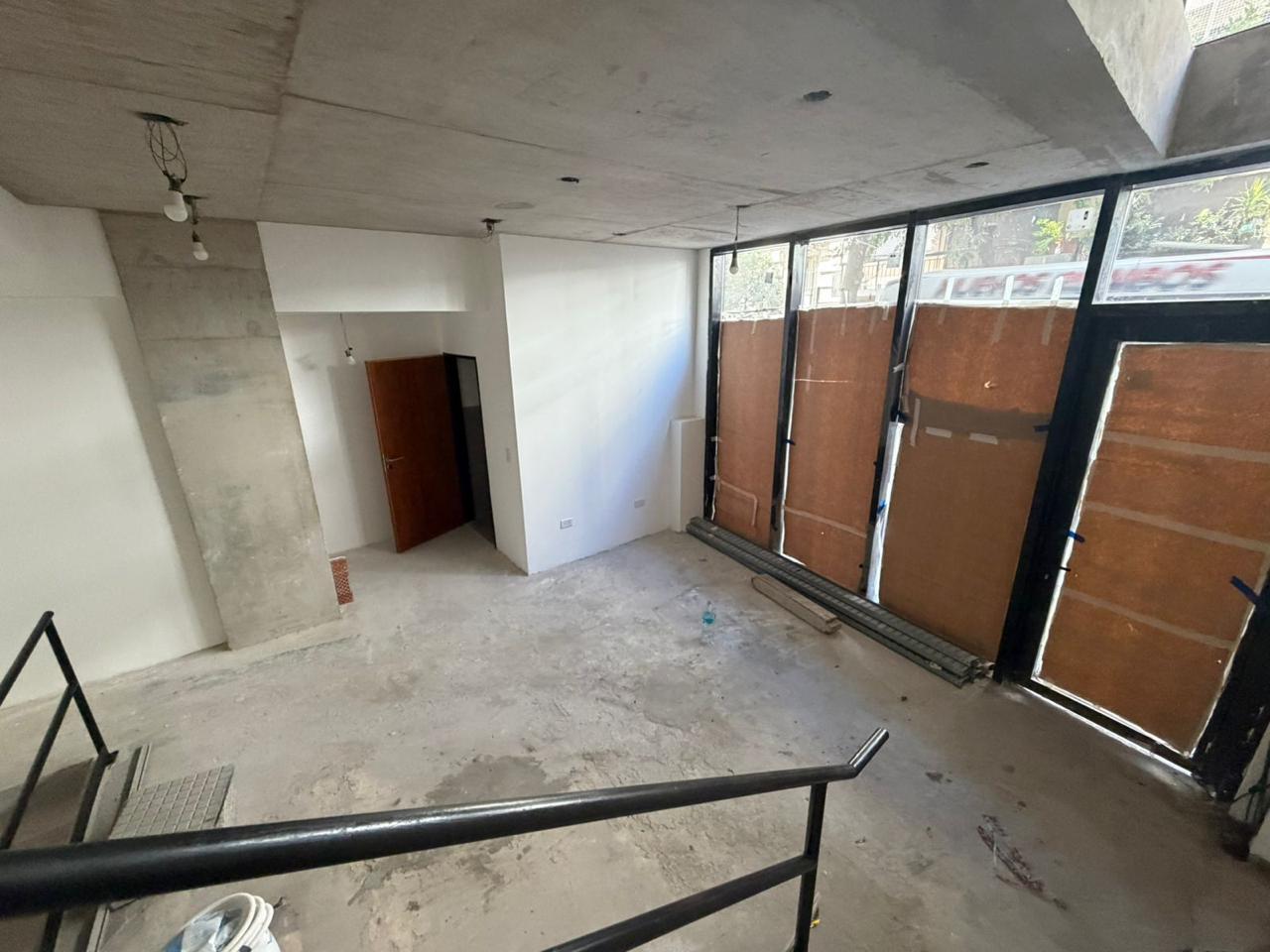 Foto de VENTA LOCAL RECOLETA A ESTRENAR, imagen 2