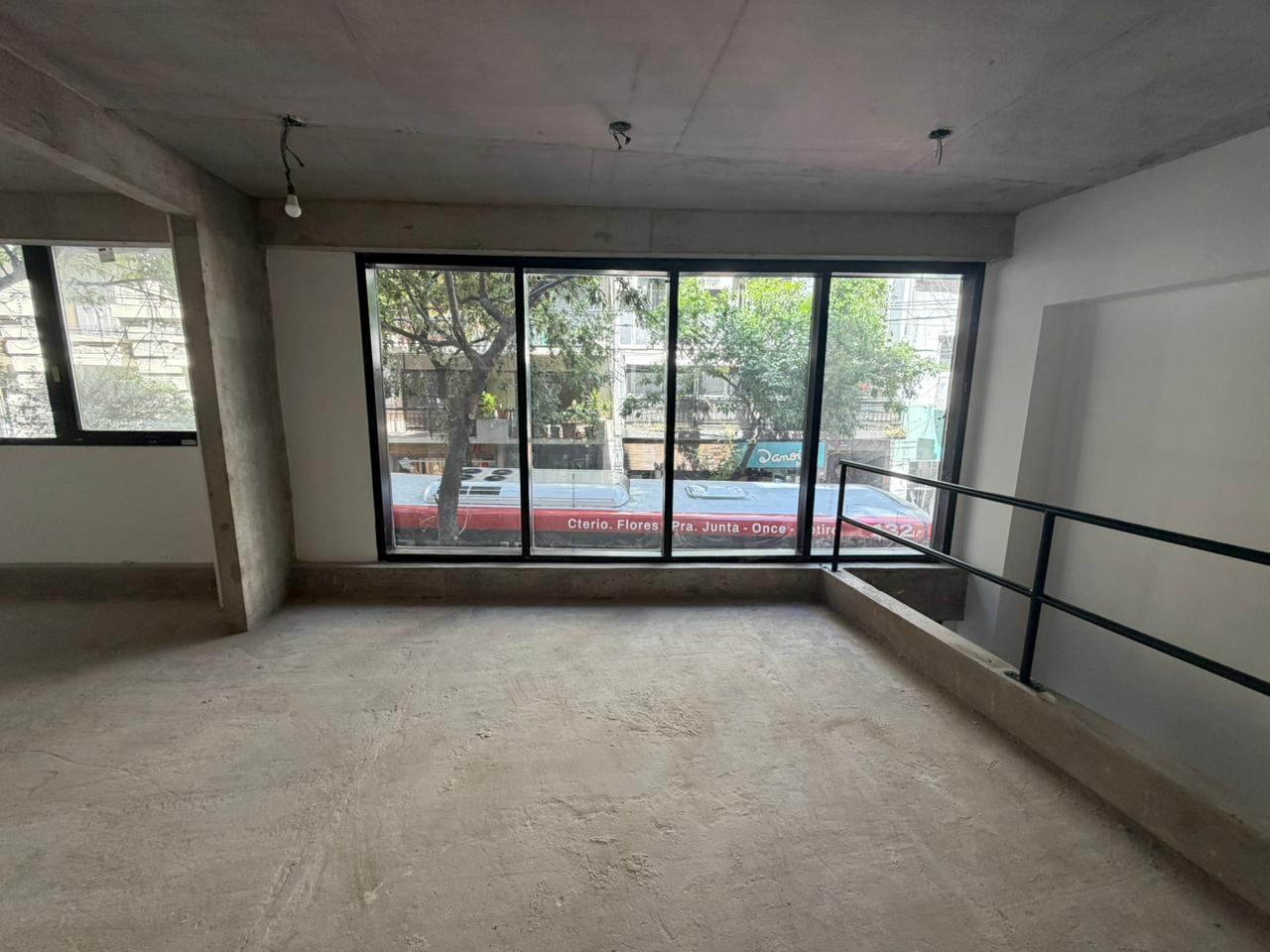 Foto de VENTA LOCAL RECOLETA A ESTRENAR, imagen 5