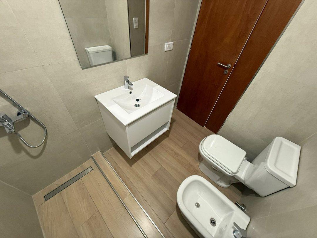 Foto de VENTA MONOAMBIENTE DIVISIBLE CON PATIO RECOLETA A ESTRENAR, imagen 4