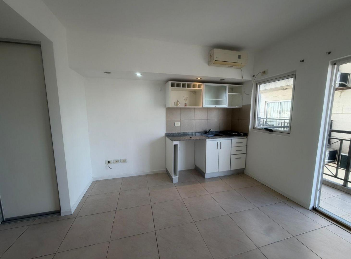 Foto de ALQUILER DE MONOAMBIENTE EN FLORES CON AMENITIES, imagen 1