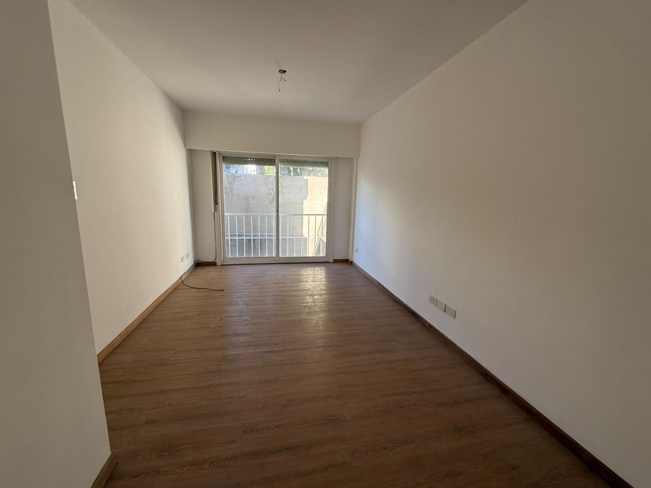 Foto de ALQUILER DEPARTAMENTO 2 AMBIENTES BALCON FRANCES VILLA DEL PARQUE, imagen 4
