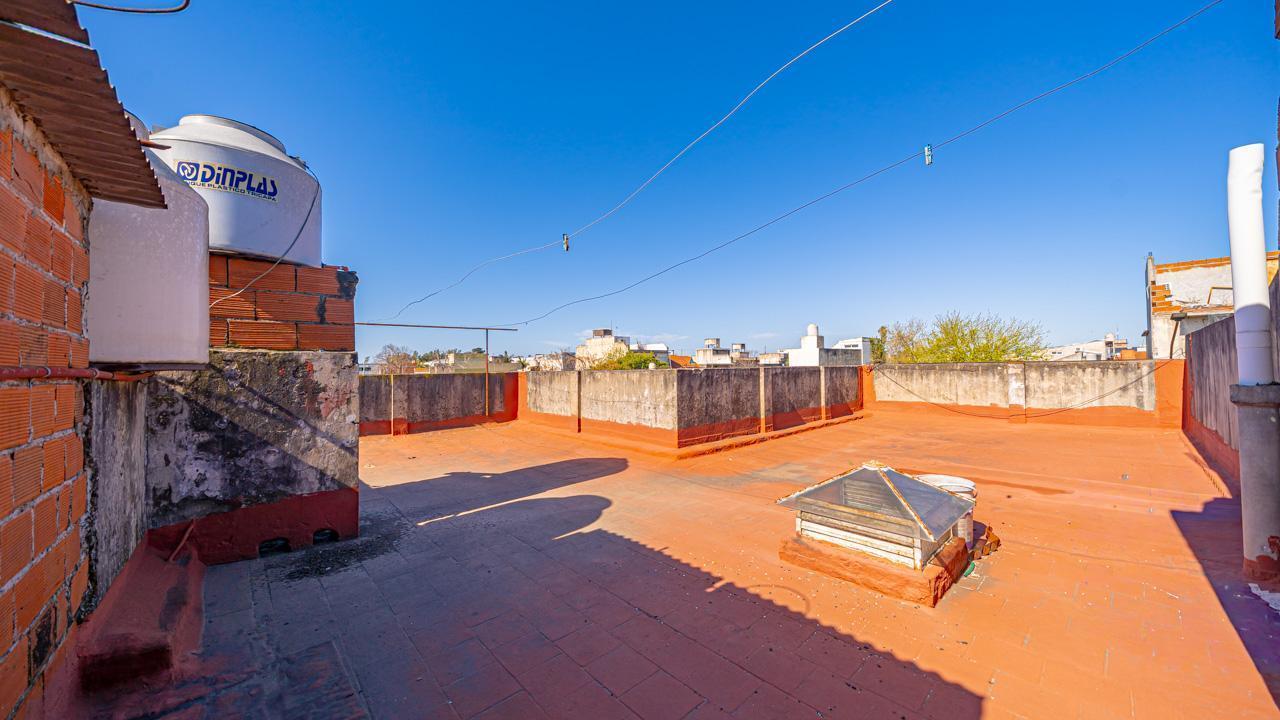 Foto de VENTA PH 3 AMBIENTES CON TERRAZA PROPIA Y COCHERA EN VILLA BOSCH APTO, imagen 1