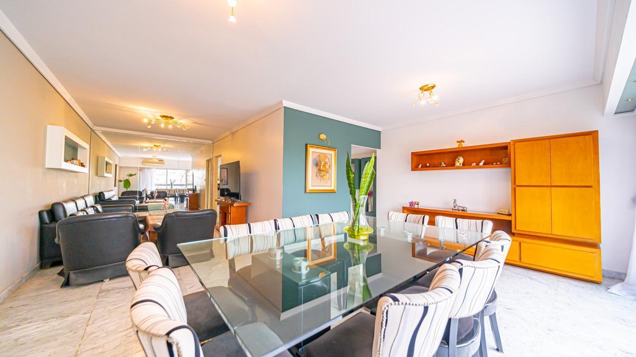 Foto de VENTA PISO CON SUM Y TERRAZA PROPIA / 2 COCHERAS/ BELGRANO, imagen 2