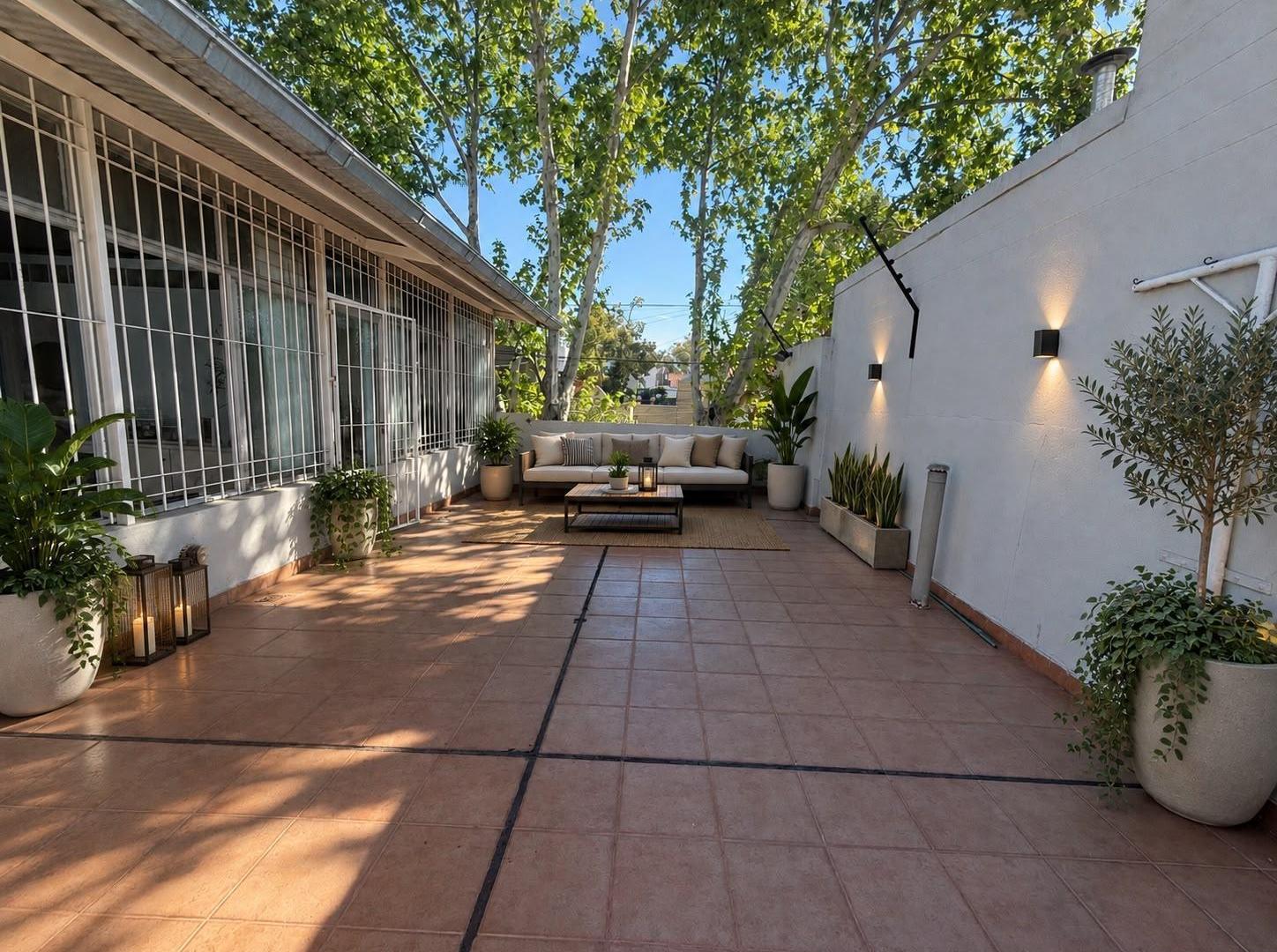 Foto de VENTA CASA 4 AMBIENTES PATIO TERRAZA COCHERA FLORIDA VICENTE LOPEZ, imagen 2