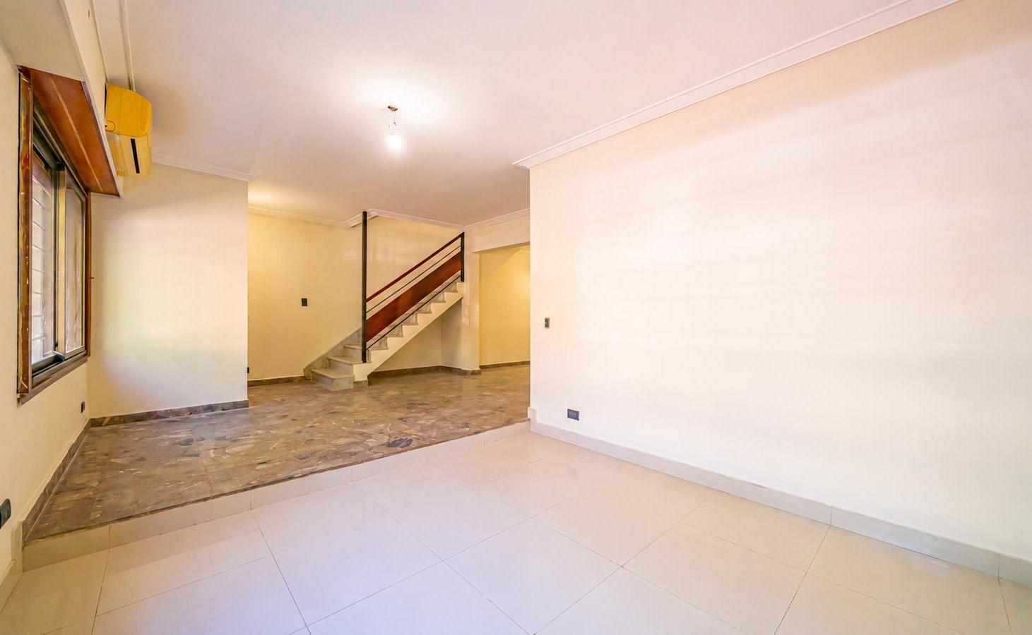 Foto de VENTA PH 5 AMBIENTES TERRAZA PARRILLA SIN EXPENSAS DEVOTO, imagen 2