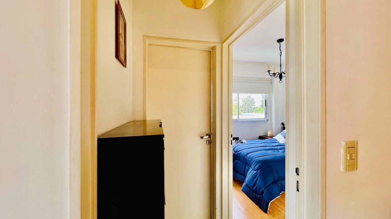 Foto de VENTA DEPARTAMENTO 2 AMBIENTES EN SAN MARTIN COCHERA, imagen 2