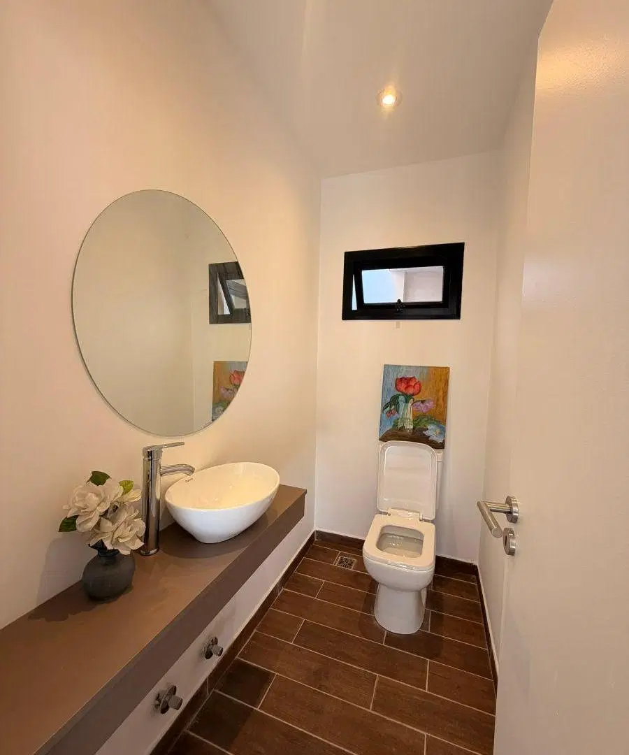 Casa a re estrenar refaccionada a nueva 5 ambientes - 2 cocheras vestidor Venta en Villa del Parque 5