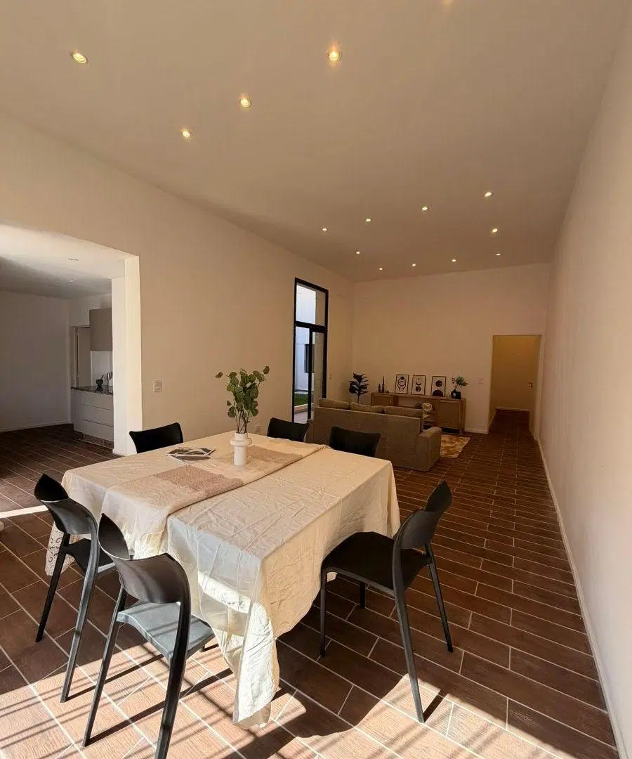 Casa a re estrenar refaccionada a nueva 5 ambientes - 2 cocheras vestidor Venta en Villa del Parque 2