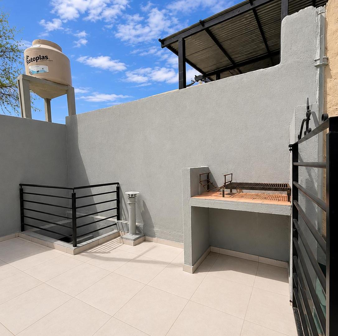 Foto de PH integramente refaccionado 90 m² 2 dormitorios - Terraza propia venta, imagen 2
