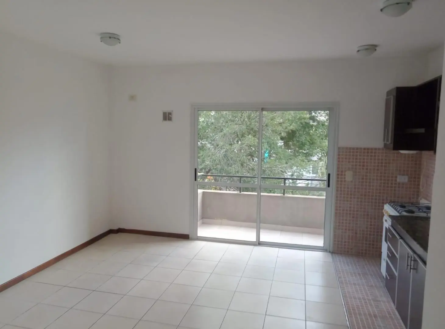 Departamento en Moron 2 ambientes alquiler 3