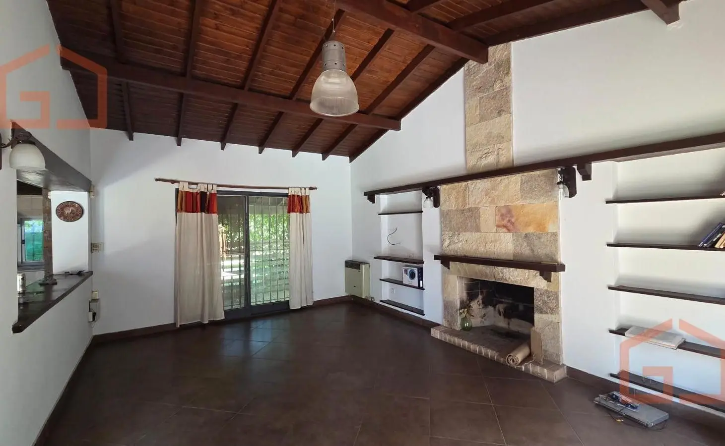 Se alquila Casa de 4 ambientes en Villa Udaondo, Parque leloir 4