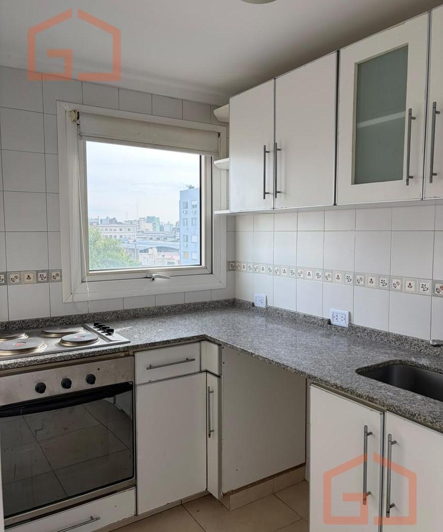 Foto de Departamento en alquiler de 2 ambientes al frente moron centro, imagen 5