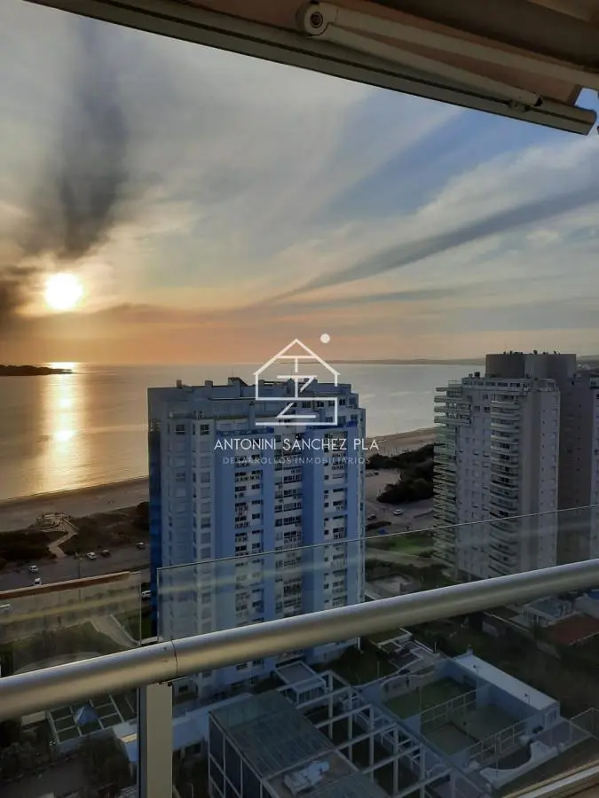 Venta Apartamento 3 Dormitorios Zona Enjoy Punta Del Este 2