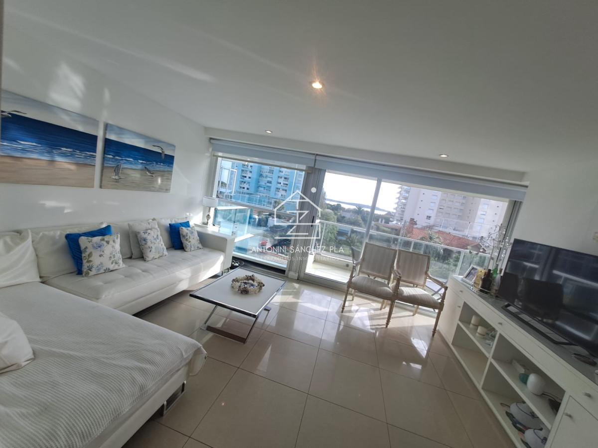 Foto de Apartamento en Playa Mansa a la venta 3 Dormitorios con vista, imagen 2